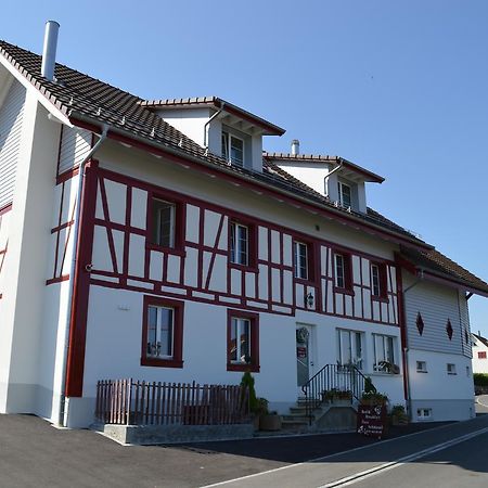 Bnb Zum Schluessel Unterehrendingen Exterior foto