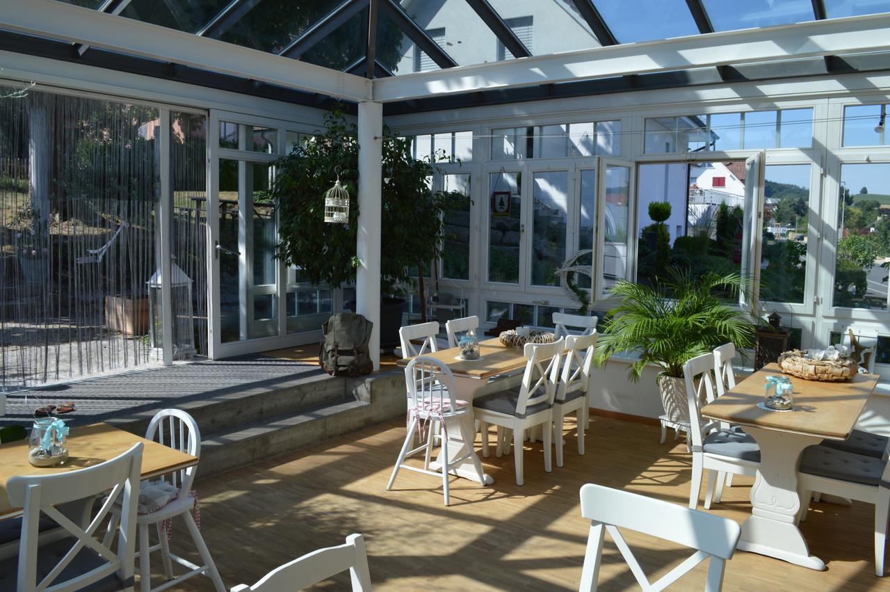 Bnb Zum Schluessel Unterehrendingen Exterior foto