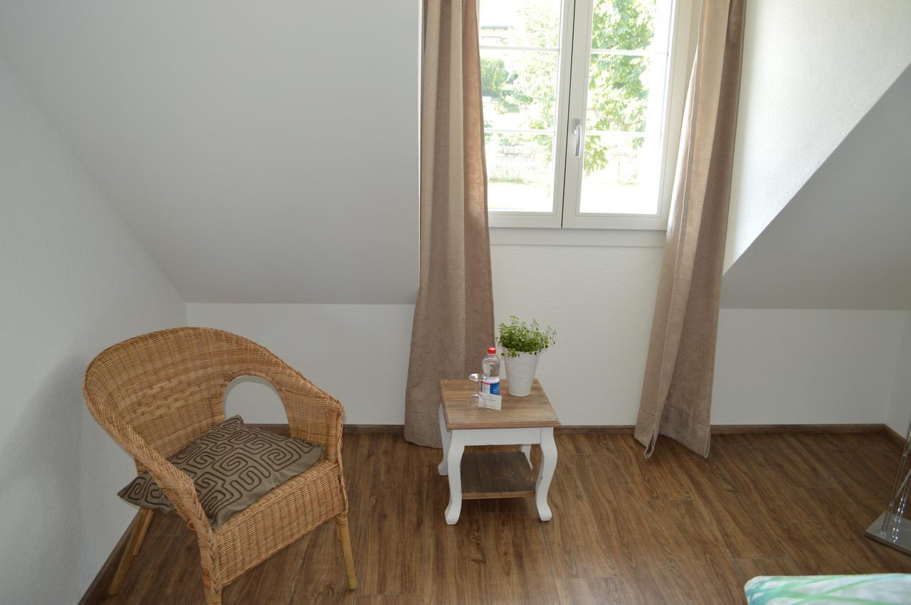 Bnb Zum Schluessel Unterehrendingen Exterior foto